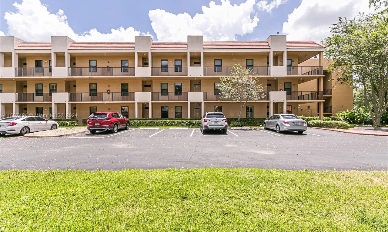 6720 Coral Lake Dr # 6720, Margate FL 33063