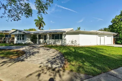 955 NE 98th St, Miami Shores FL 33138