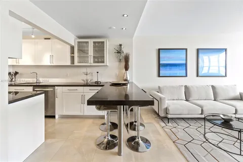 100 Lincoln Rd # 1202, Miami Beach FL 33139