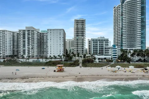 6061 Collins Ave # 7A, Miami Beach FL 33140