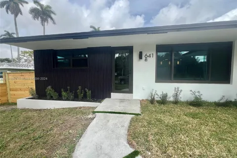 641 NE 2nd St, Dania Beach FL 33004