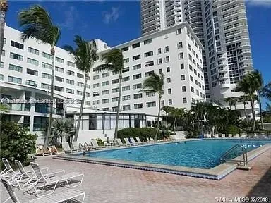 6345 Collins # 732, Miami Beach FL 33141