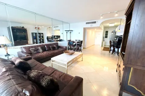 100 Lincoln Rd # 1034, Miami Beach FL 33139