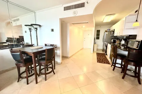 100 Lincoln Rd # 1034, Miami Beach FL 33139