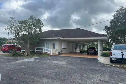 24301 SW 192nd Ave, Homestead FL 33031