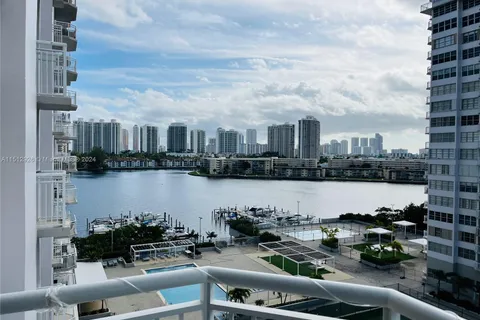 18051 Biscayne Blvd # 903, Aventura FL 33160