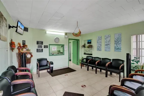 4210 Palm Ave, Hialeah FL 33012