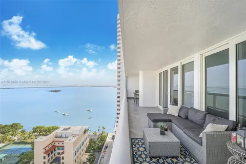 1717 N Bayshore Dr # 2650, Miami FL 33132