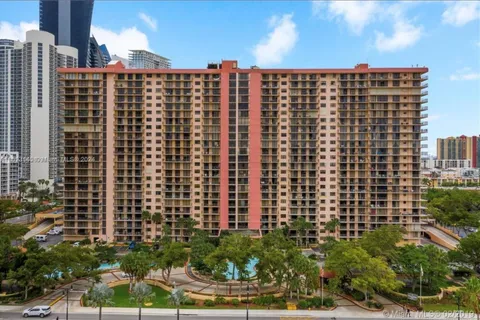 210 174th St # 305, Sunny Isles Beach FL 33160