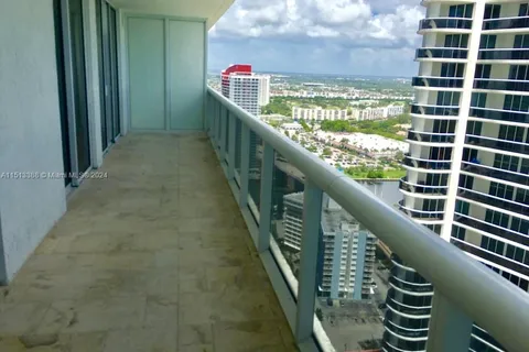 1830 S Ocean Dr # 3611, Hallandale Beach FL 33009