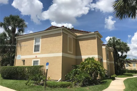 915 Riverside Dr # 513, Coral Springs FL 33071