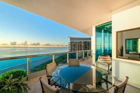 5959 Collins Ave # 1803, Miami Beach FL 33140