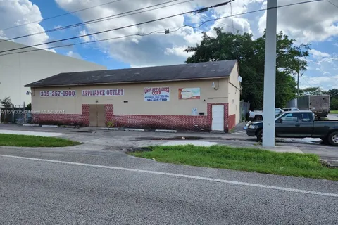 23095 S Dixie Hwy, Miami FL 33170