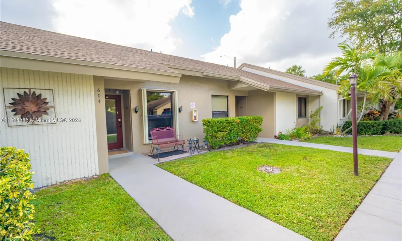 3078 S Oakland Forest Dr # 604, Oakland Park FL 33309