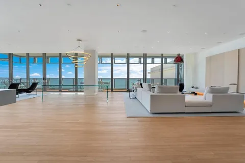 2901 Collins Ave # 1501, Miami Beach FL 33140