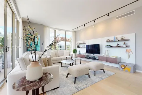 300 Collins Ave # 3D, Miami Beach FL 33139