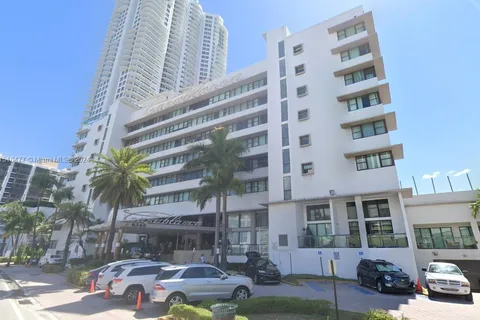 6345 Collins Ave # 703, Miami Beach FL 33141