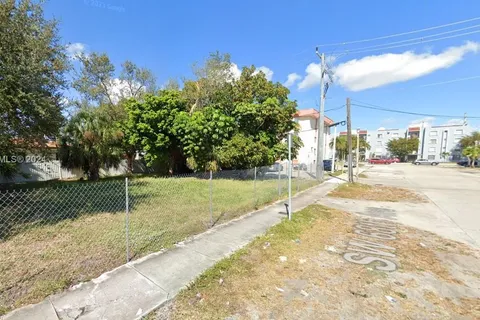 50 SW 68th Ave, Miami FL 33144