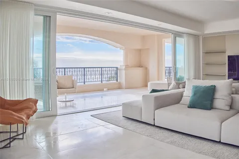 7944 Fisher Island Dr # 7944, Miami Beach FL 33109