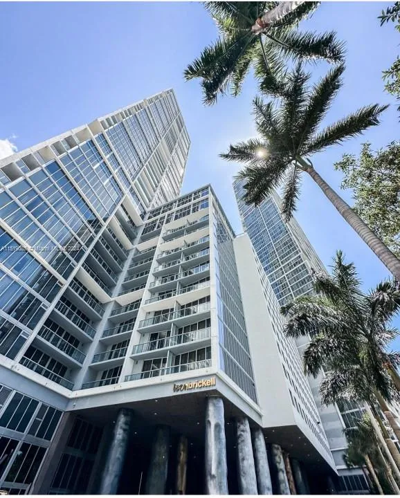 475 Brickell Ave # 2907, Miami FL 33131