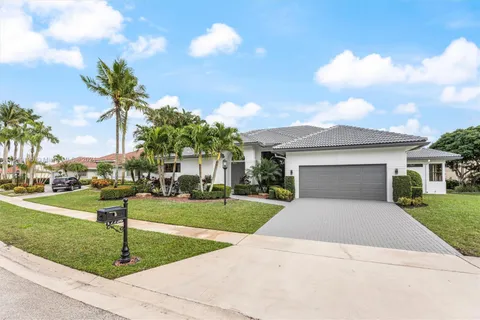 17736 Charnwood Dr, Boca Raton FL 33498