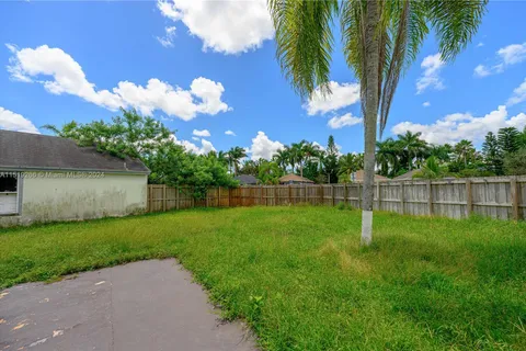 966 SW 8th Pl, Florida City FL 33034