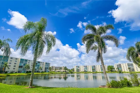 121 SE 3rd Ave # 206, Dania Beach FL 33004