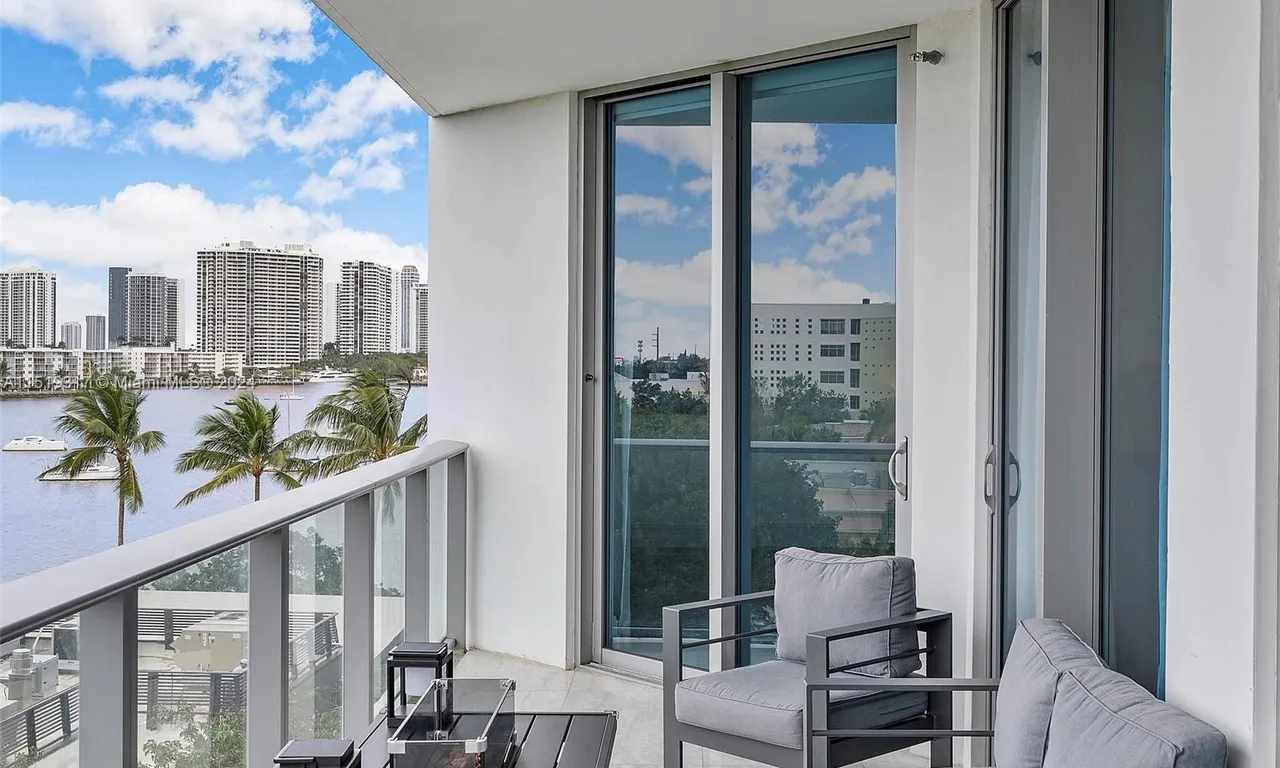 17301 Biscayne Blvd # 506, North Miami Beach FL 33160