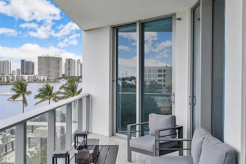 17301 Biscayne Blvd # 506, North Miami Beach FL 33160