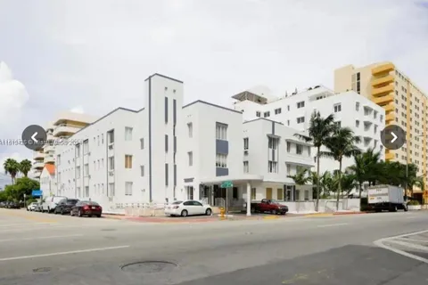 3700 Collins Ave # 309, Miami Beach FL 33140