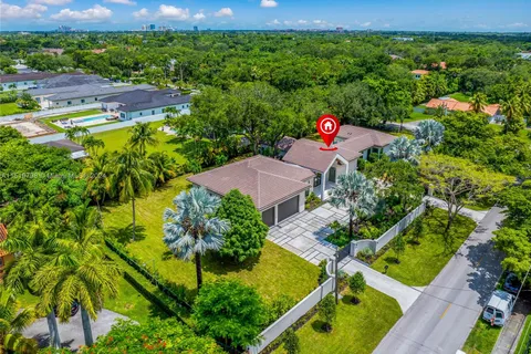 6445 SW 102nd Ave, Miami FL 33173