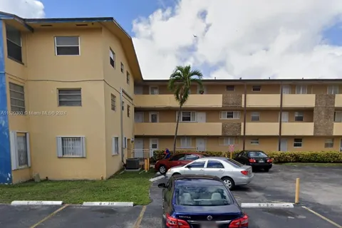 160 Royal Palm Rd # 6, Hialeah Gardens FL 33016