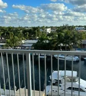 2020 NE 135th St # 804, North Miami FL 33181