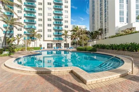 4001 S Ocean Dr # 11A, Hollywood FL 33019