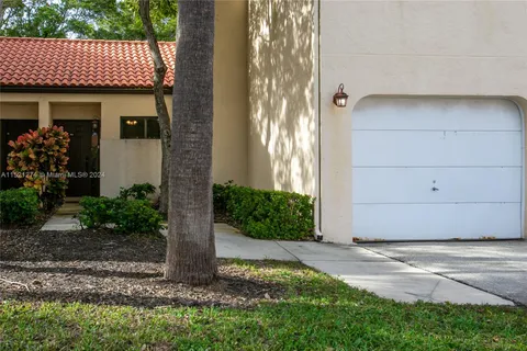 9 Via De Casas Sur # 103, Boynton Beach FL 33426