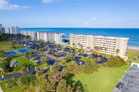 10152 S OCEAN DR # 213B, Jensen Beach FL 34957