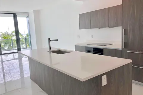 480 NE 31 ST # 705, Miami FL 33137