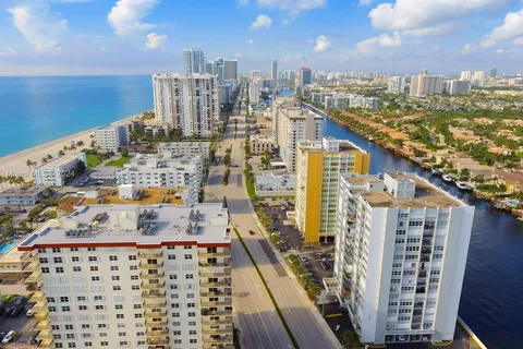 1400 S Ocean Dr # 1702, Hollywood FL 33019