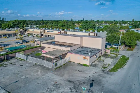 17690 NW 27th Ave, Miami Gardens FL 33056