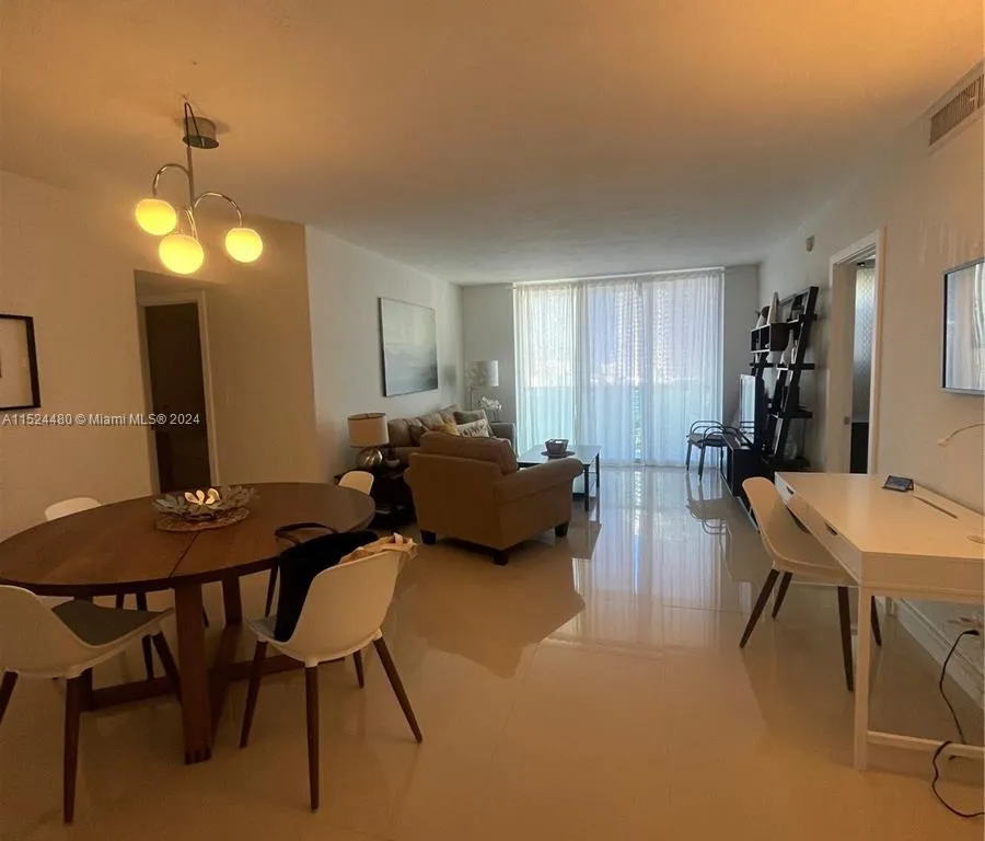 3801 S OCEAN DR # 15V, Hollywood FL 33019