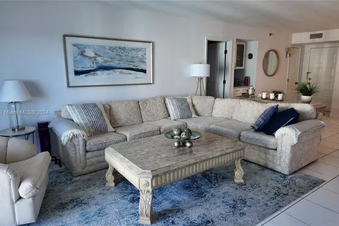1201 S Ocean Dr # 1903S, Hollywood FL 33019