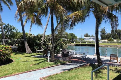 1239 Marseille Dr # 8, Miami Beach FL 33141