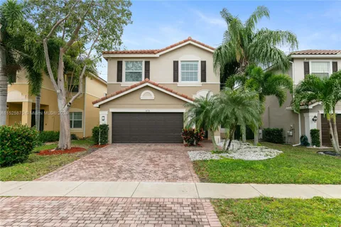 8172 Ravenna Lakes Dr, Boynton Beach FL 33473