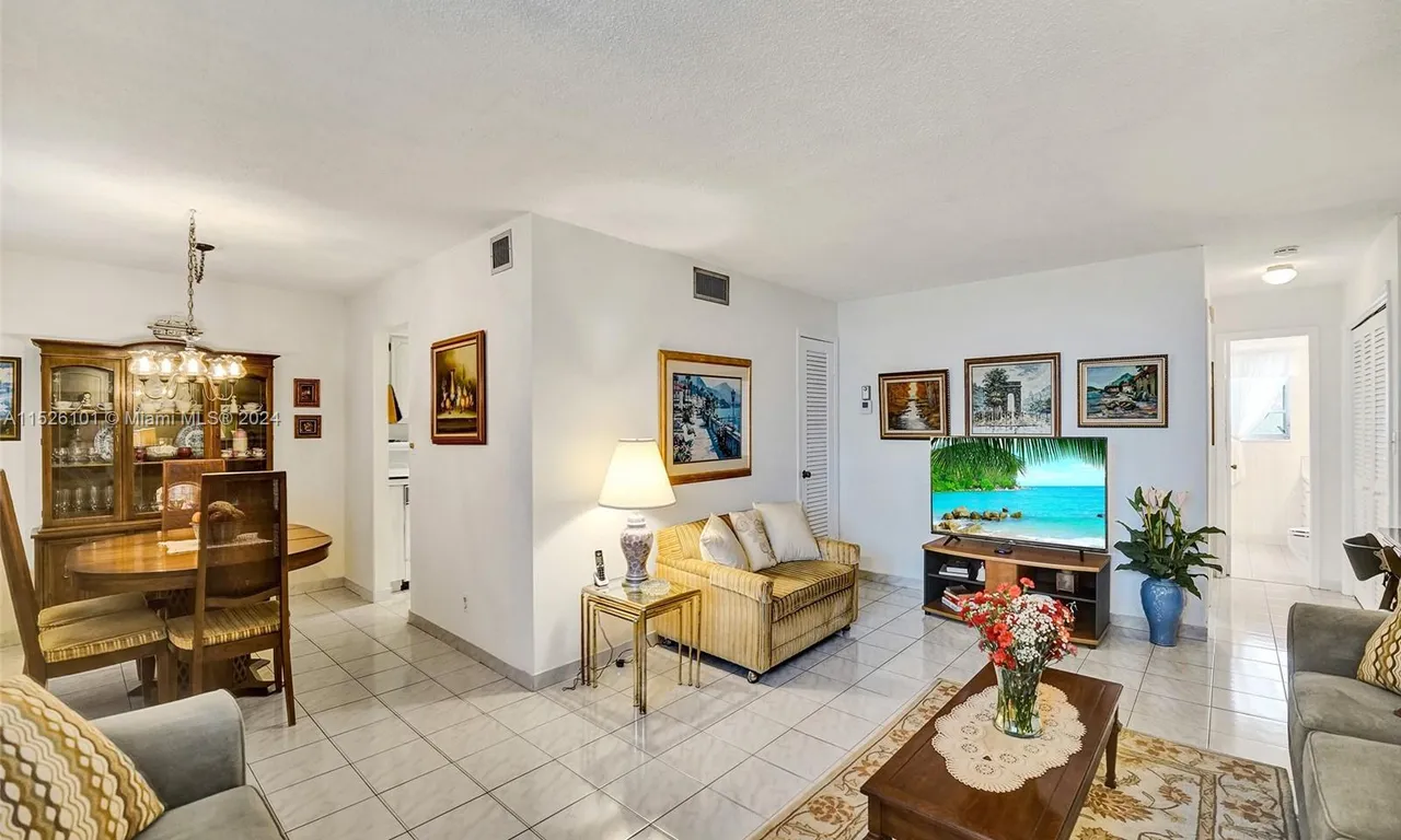 1811 Jefferson St # 706, Hollywood FL 33020