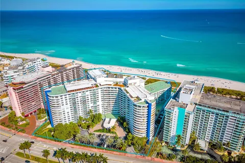 5161 Collins Ave # 410, Miami Beach FL 33140