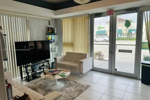 701 W Hallandale Beach Blvd # 104, Hallandale Beach FL 33009