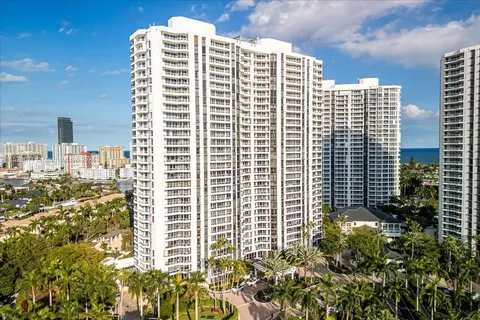 21205 Yacht Club Dr # 308, Aventura FL 33180