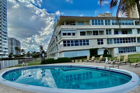 1936 S Ocean Dr # 4D, Hallandale Beach FL 33009