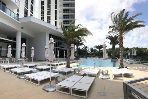 16385 Biscayne Blvd # 3005, North Miami Beach FL 33160