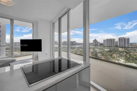 18975 Collins Ave # 1105, Sunny Isles Beach FL 33160